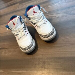 Nike Air Jordan 3 Retro “True Blue” Size 7